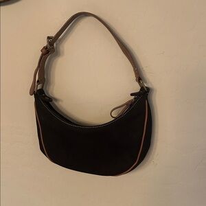 Nine West Black and Tan Shoulder Bag EUC small bag with adjustable strap